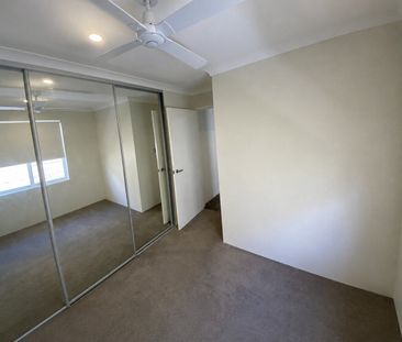 Bassendean - Photo 1