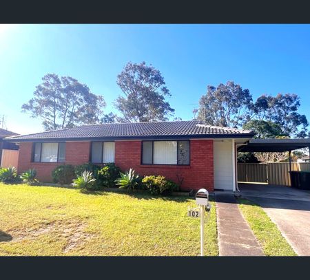 102 Chelmsford Drive, Metford, NSW 2323 - Photo 2