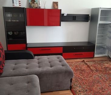 Inchiriez apartament 3 camere 80m - Photo 1