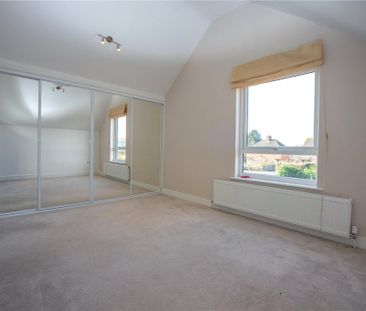 3 bedroom link detached house to rent - Photo 5