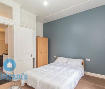 1 bed Apartment for Rent - Photo 3