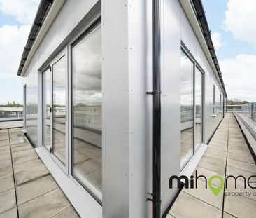 Link House, Hayes, UB4 - Photo 4