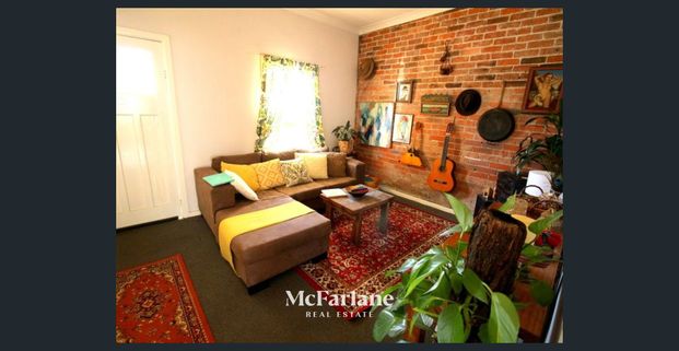 Welcome to 41 Henry Street! - Photo 1