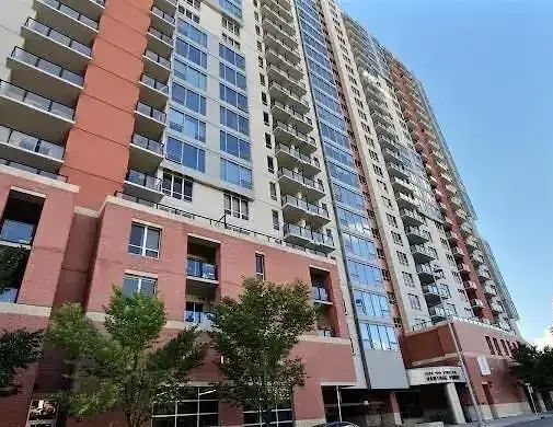 Cozy 1 Bedroom Downtown Suite | 1053 10 Street Southwest, Calgary - Photo 1