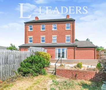 4 bedroom house to rent Weaving Gardens, Nottingham, NG5 - Photo 1