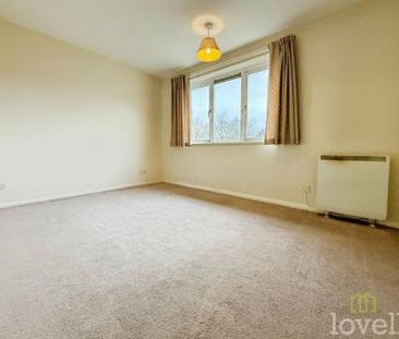 2 bedroom Semi-detached house To Let - Photo 1