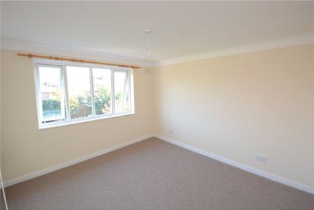 Brooklet Road, CH60 1UL, Heswall - Photo 3