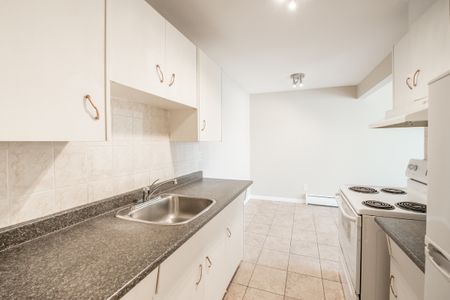 Alexander Apartments - Photo 5