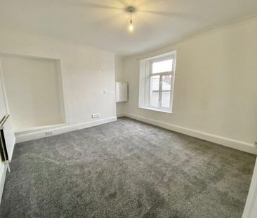 5 bedroom terraced house to rent - Photo 4