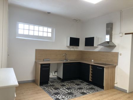 Location Appartement 2 pièces 87m² MARMANDE 47200 - Photo 4