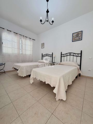 Chalet Adosado en alquiler en San Bartolomé de Tirajana – Las Palmas - Photo 2