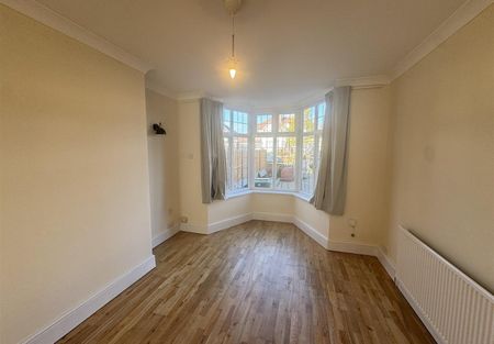 Spies Lane, Halesowen, West Midlands - Photo 4