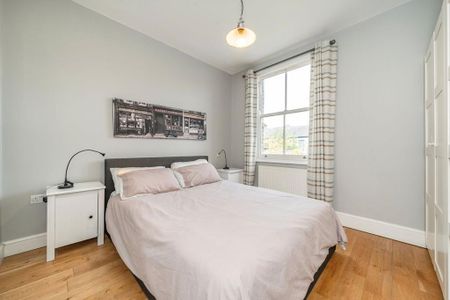 3 bedroom flat to rent - Photo 2