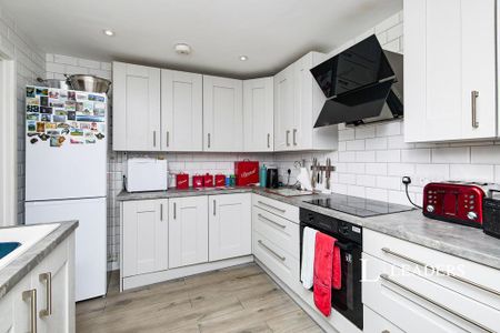 1 bedroom detached house to rent - Photo 3