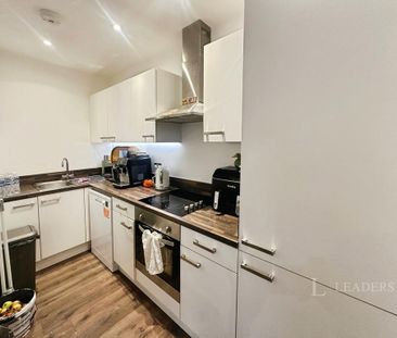 1 bedroom flat to rent - Photo 6