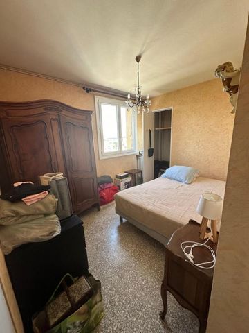 Appartement 3 pièces 52m2 MARSEILLE 10EME 715 euros - Photo 4