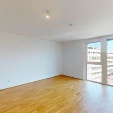 orea | Nahe Keplerplatz: 2-Zimmer-Wohnung mit Loggia | Smart besichtigen · Online anmieten - Photo 1