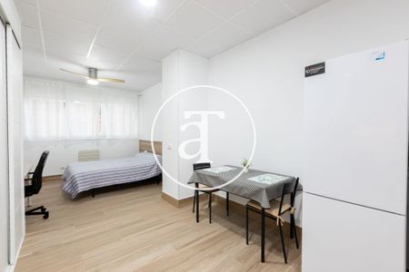 Monthly rental studio with 1 bedroom, 1 bathroom in Latina near Casa de Campo - Photo 3