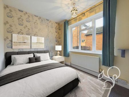 3 bedroom semi-detached bungalow to rent - Photo 4