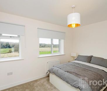 3 bedroom terraced house to rent - Photo 6