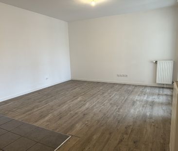 Location Appartement 2 pièces 45m² VILLIERS SUR MARNE 94350 - Photo 2