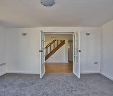 3 bedroom detached house to rent - Photo 4
