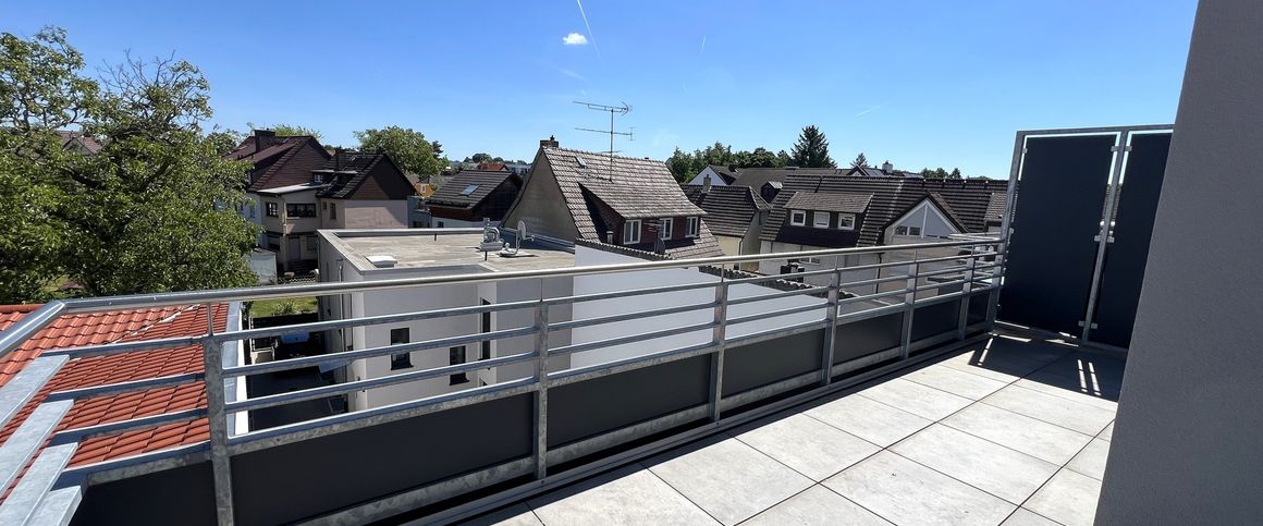 Sonnige 2 Zimmerwohnung * TOP Ausstattung * Barrierefrei * in bester Lage in Dreieich – 3. OG - Foto 1