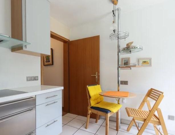 Großzügige Wohnung ruhig und dennoch zentral - Foto 1