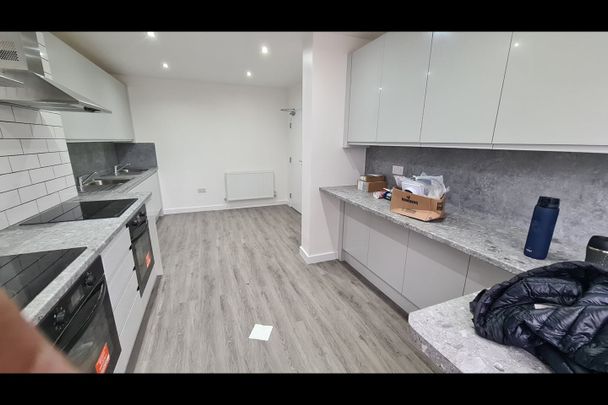 Room in a Shared House, Merlins Avenue, HA2 - Photo 1