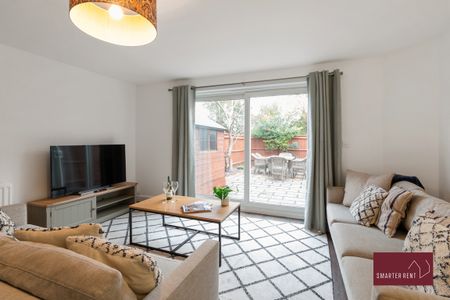 3 Bed, House - Photo 2