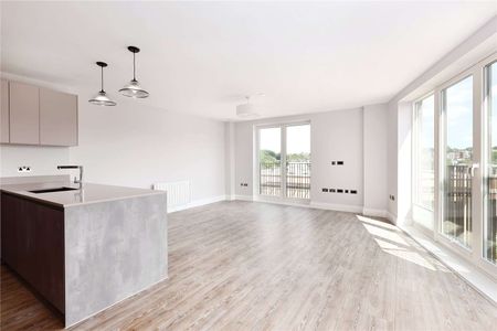 Modern two bedroom apartment set in a contemporary development set South of the Pantiles - Photo 5