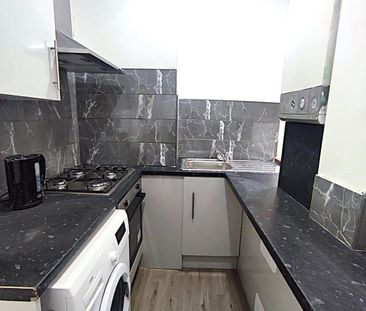 £795 PCM, Newly Refurbished One Bedroom First Floor Flat in City Ro... - Photo 5