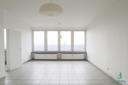 Ruim 3-slaapkamer appartement met uniek zicht op Gent - Photo 2