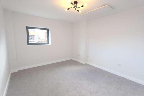 London Road, Hadleigh, Benfleet, Essex, SS7 - Photo 1