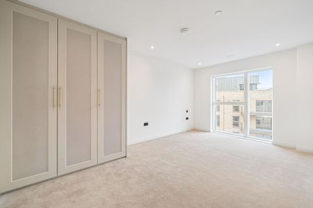 Presenting this brand new 3 bedroom apartment, set moments away from the river - Photo 5