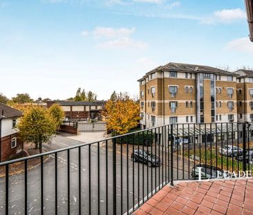 2 bedroom apartment to rent Crown Mews, 15 Clarence Road, Gosport, ... - Photo 4