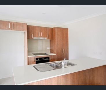 Sophisticated Four-Bedroom Home in a Convenient Location !!! - Photo 2