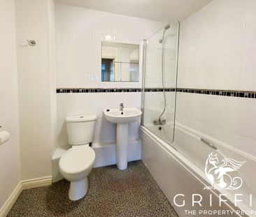 St Andrews Court, Calcutta Road, Tilbury, RM18 - Photo 5