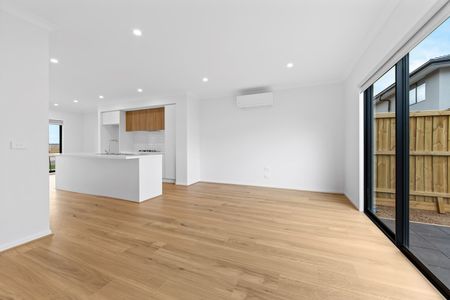 40 Deanside Drive, Deanside VIC 3336 - Photo 4