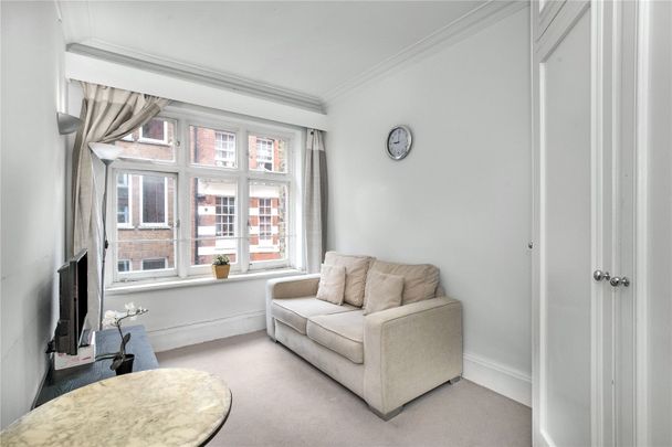 York Buildings, London, WC2N 6LS - Photo 1