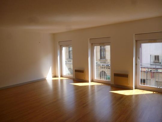 Location Appartement 4 pièces 117m² - Photo 1