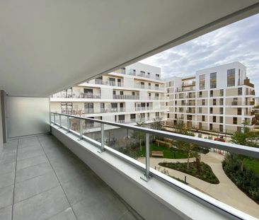 Rental Apartment Rueil-Malmaison Mont-Valérien - Photo 3