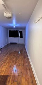 1 CH - 1 SDB - Montréal - $1,095 /mo - Photo 4