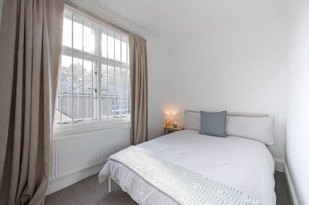 2 bedroom maisonette to rent - Photo 2