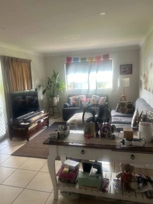 Yeronga - Photo 1