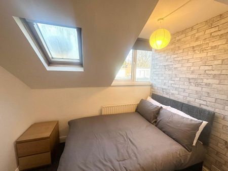 Glebe Avenue (Room 3), Kirkstall, Leeds - Photo 4