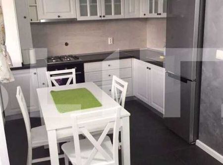 Apartament cu 2 camere, 40 mp, garaj, zona Iulius Mall - Photo 4