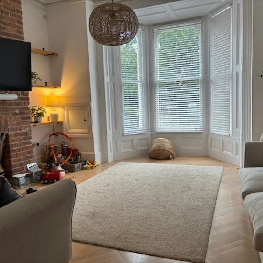 Town house to rent on - Photo 1