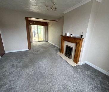 2 bedroom property to rent Mill Lane, ME5 - Photo 4