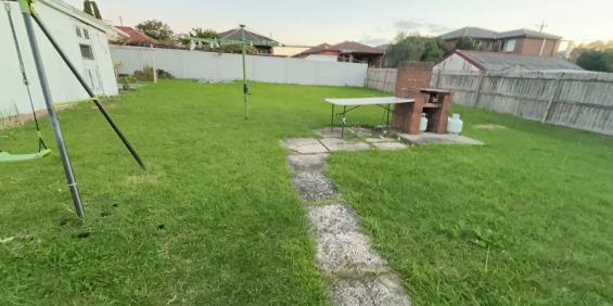 “Cozy Family Home” - Photo 3